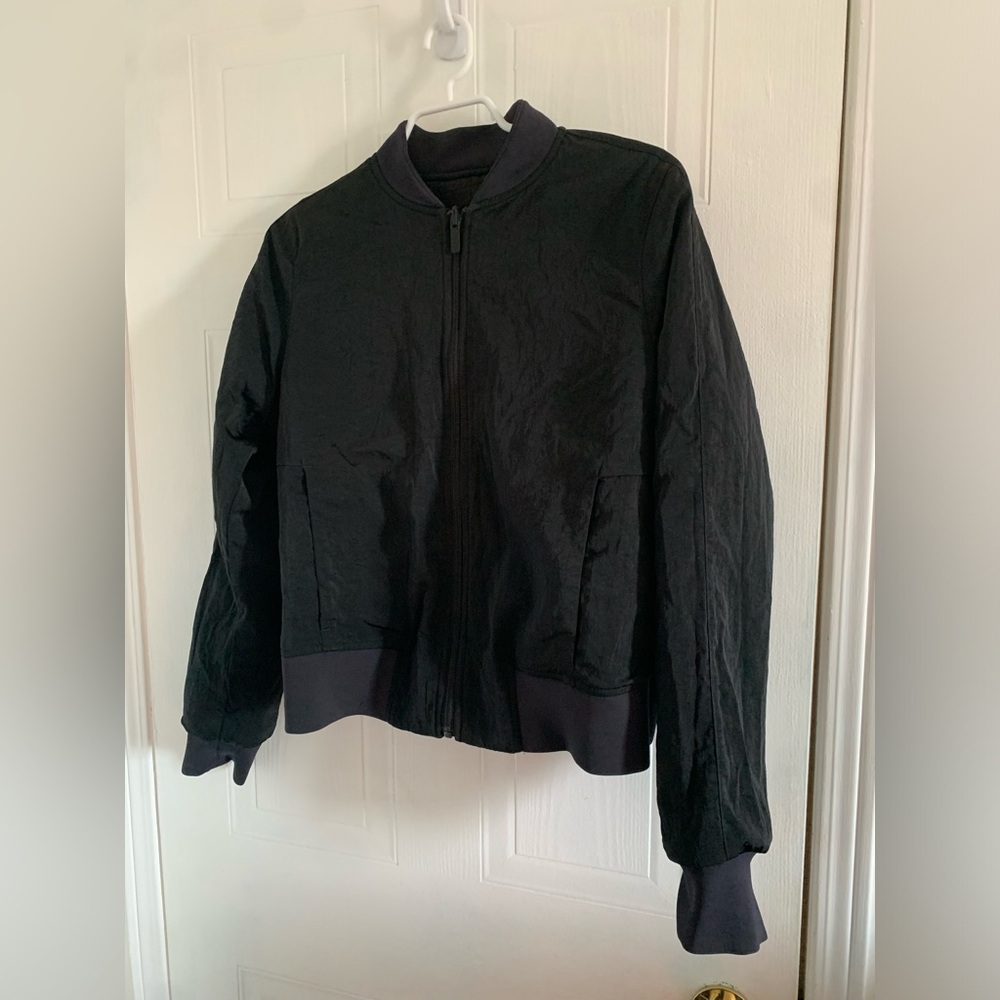 lululemon athletica Black Quilted Bomber - Picture 9 of 14